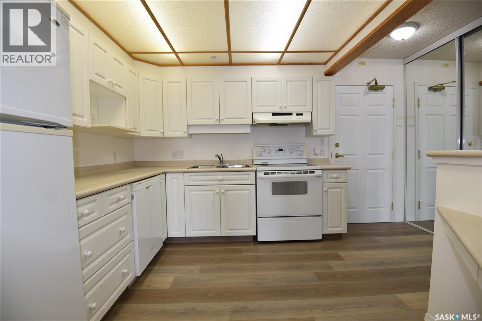 #407 220 1st STREET E - 7