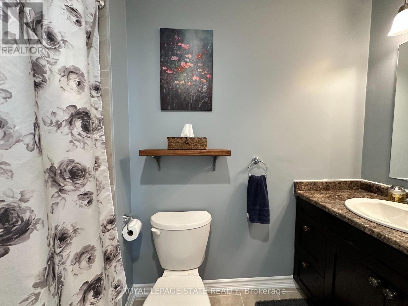 #307 14 SAUNDERS DRIVE - 23