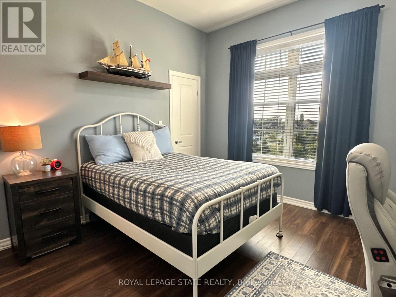 #307 14 SAUNDERS DRIVE - 24