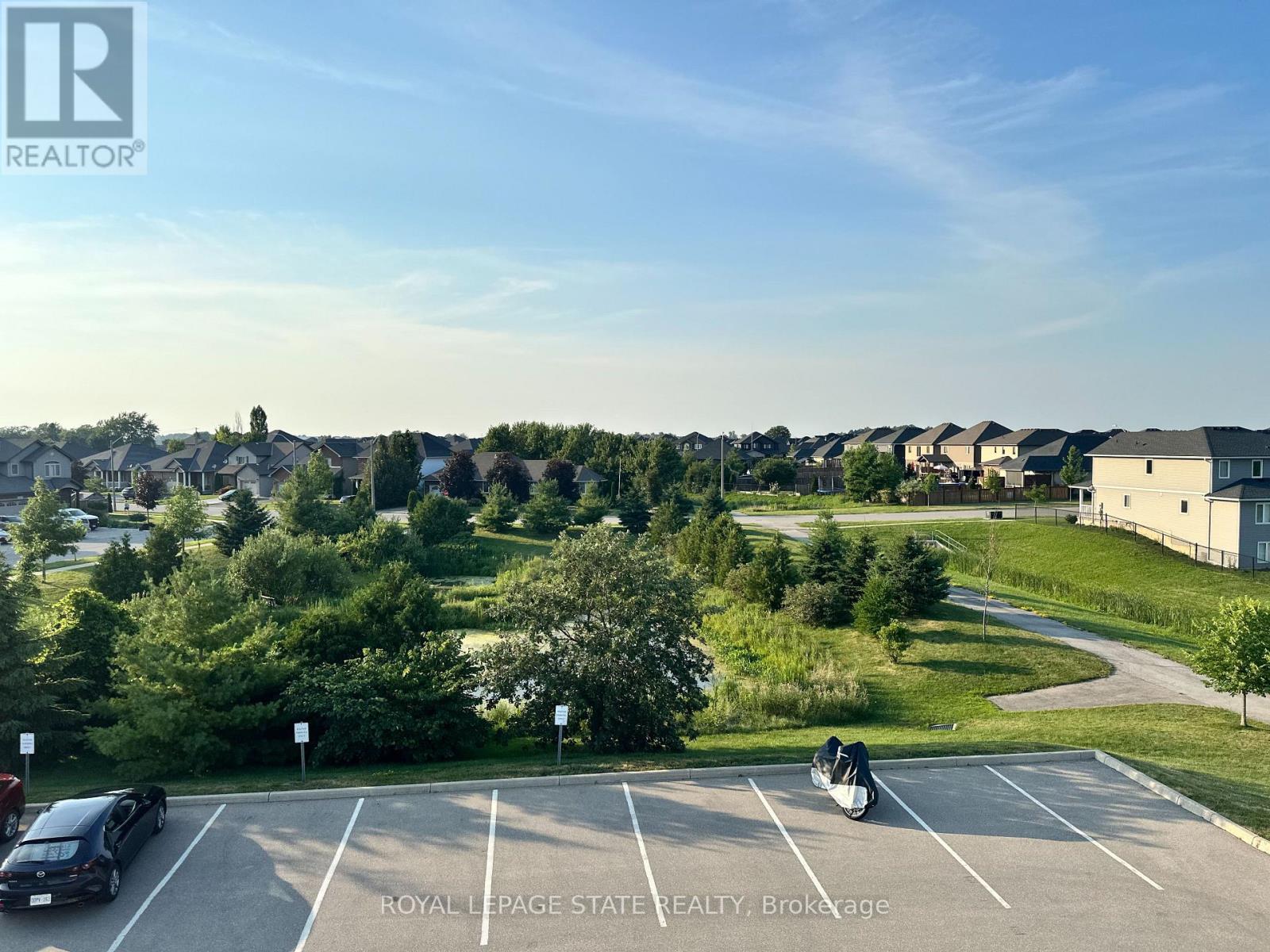 #307 14 SAUNDERS DRIVE - 35