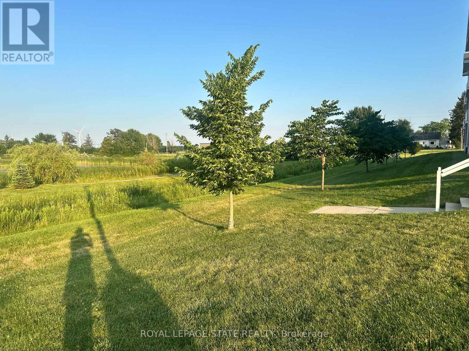 #307 14 SAUNDERS DRIVE - 36