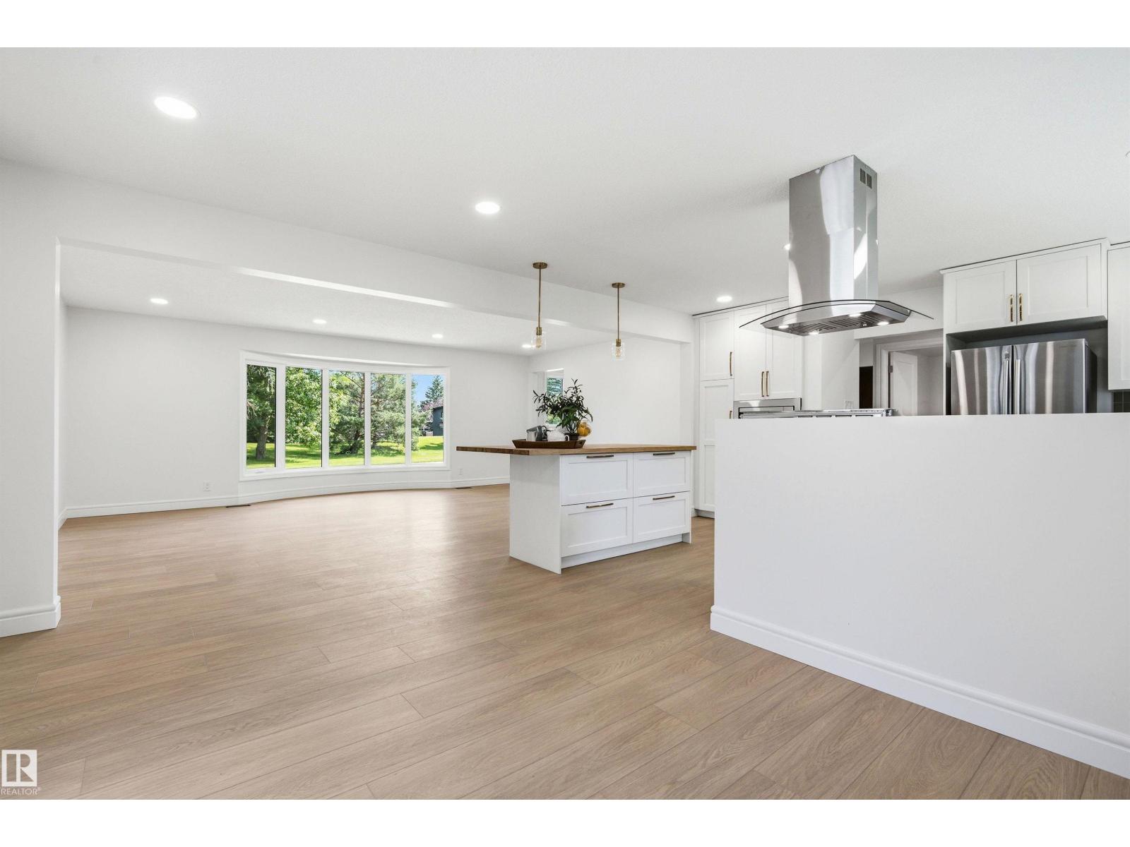 14335 47 AV NW - 12