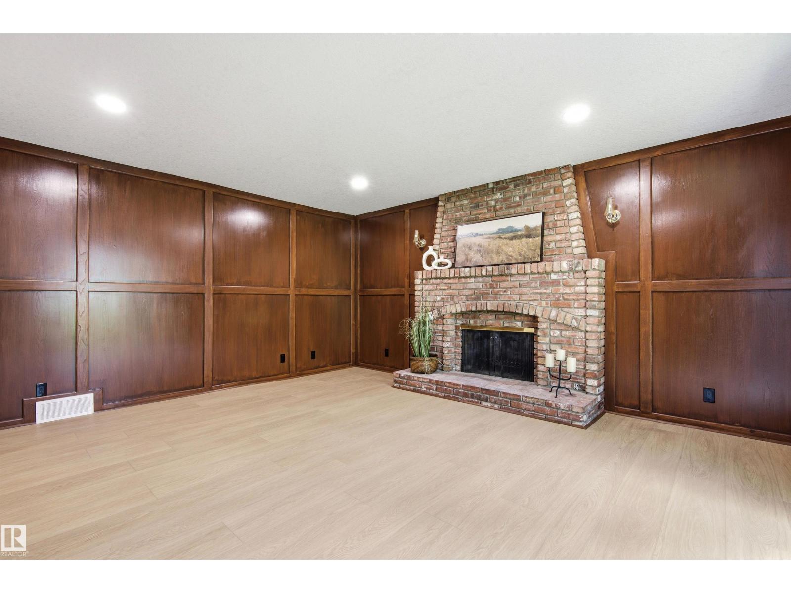 14335 47 AV NW - 24