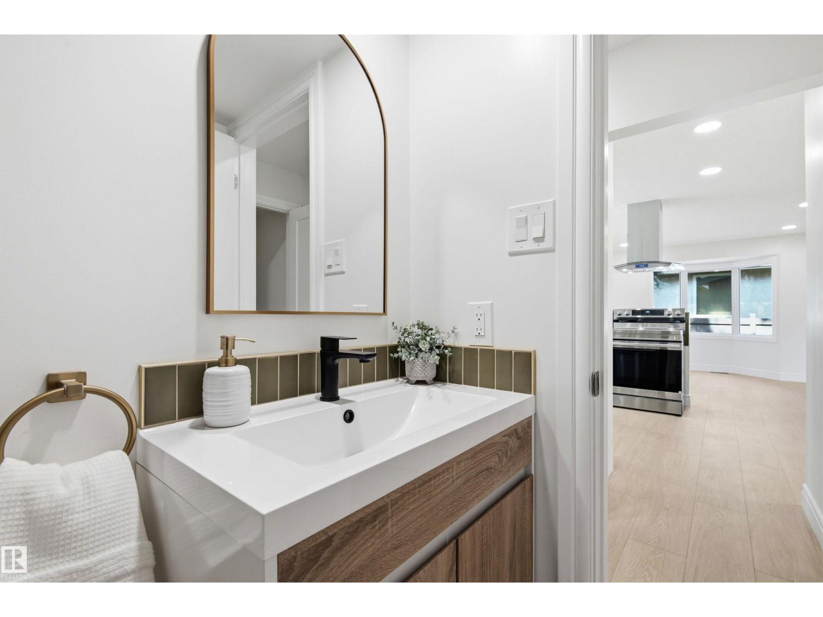 14335 47 AV NW - 28