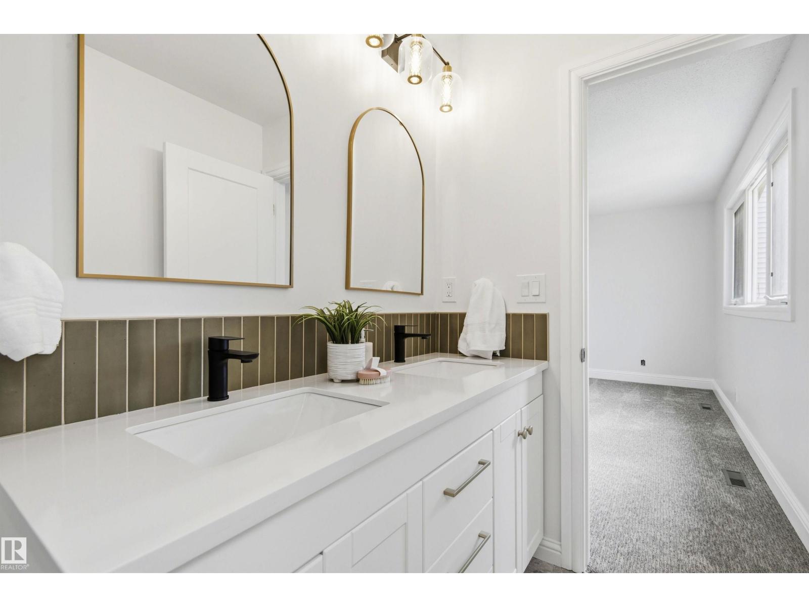 14335 47 AV NW - 35