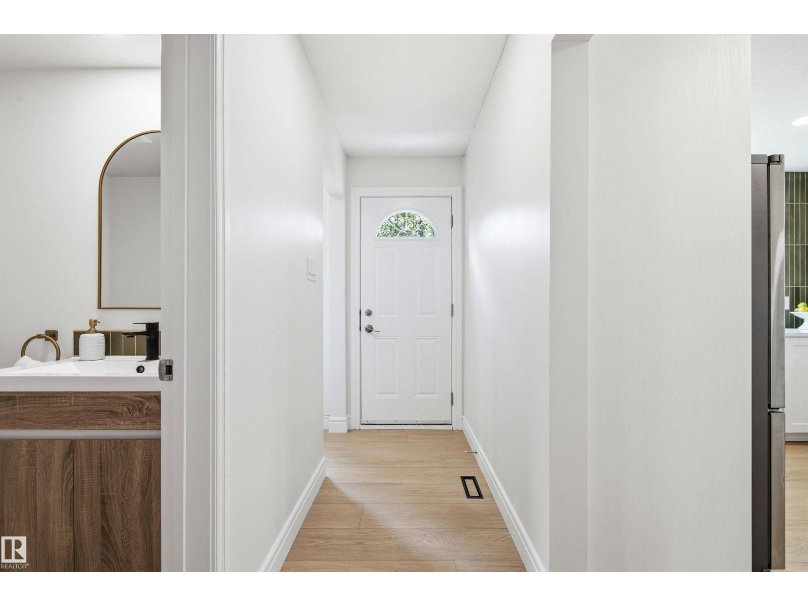 14335 47 AV NW - 44