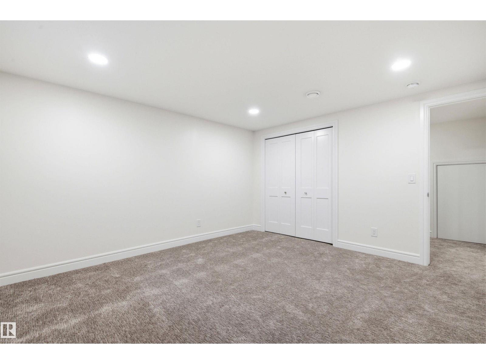 14335 47 AV NW - 50