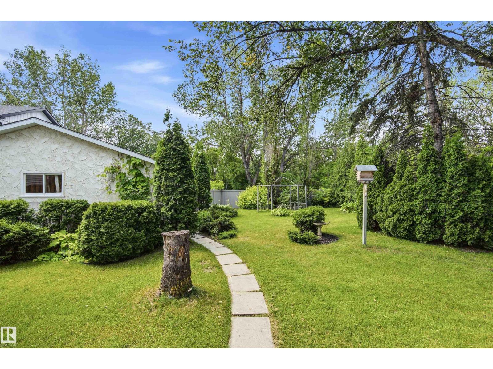 14335 47 AV NW - 60