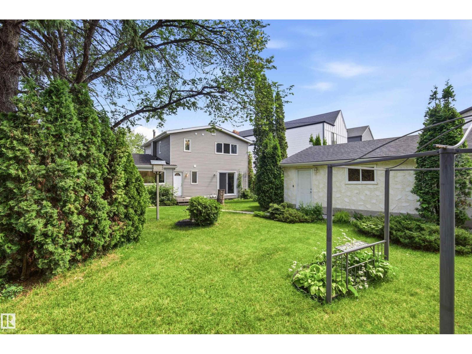 14335 47 AV NW - 64