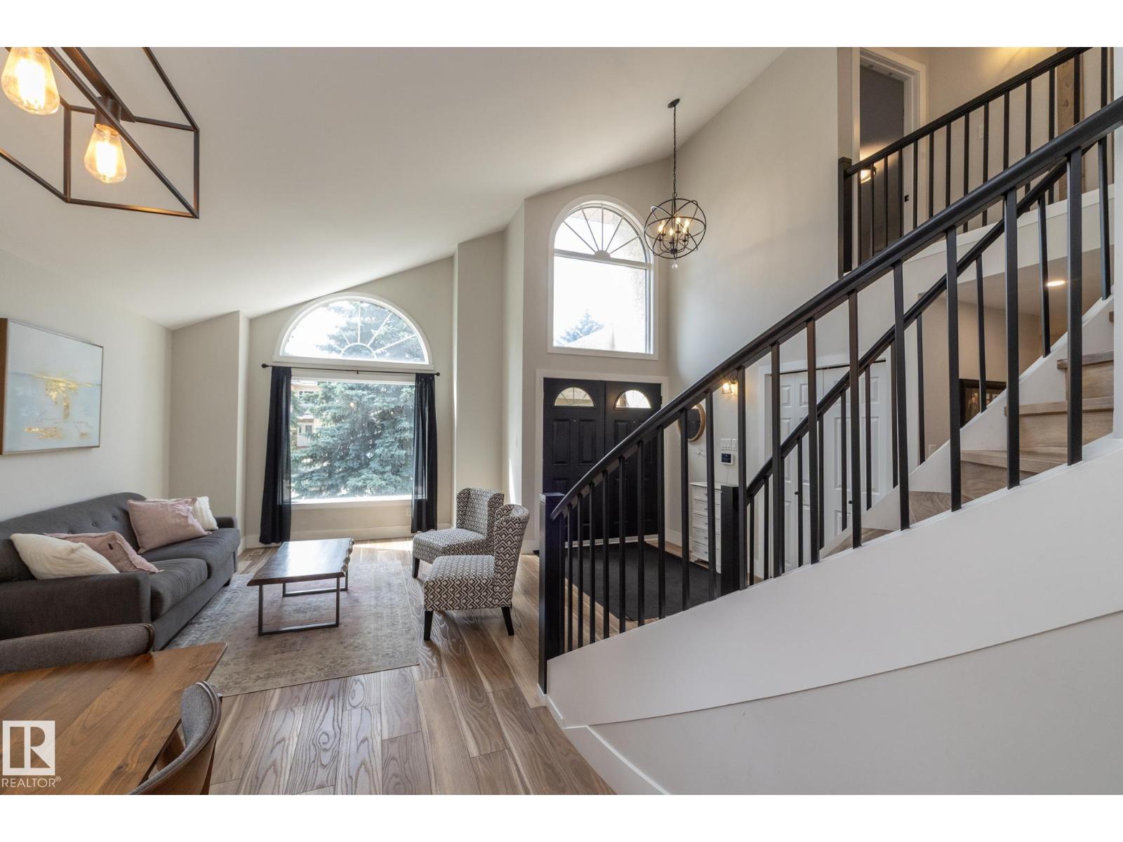 808 HEPBURN AV NW - 10