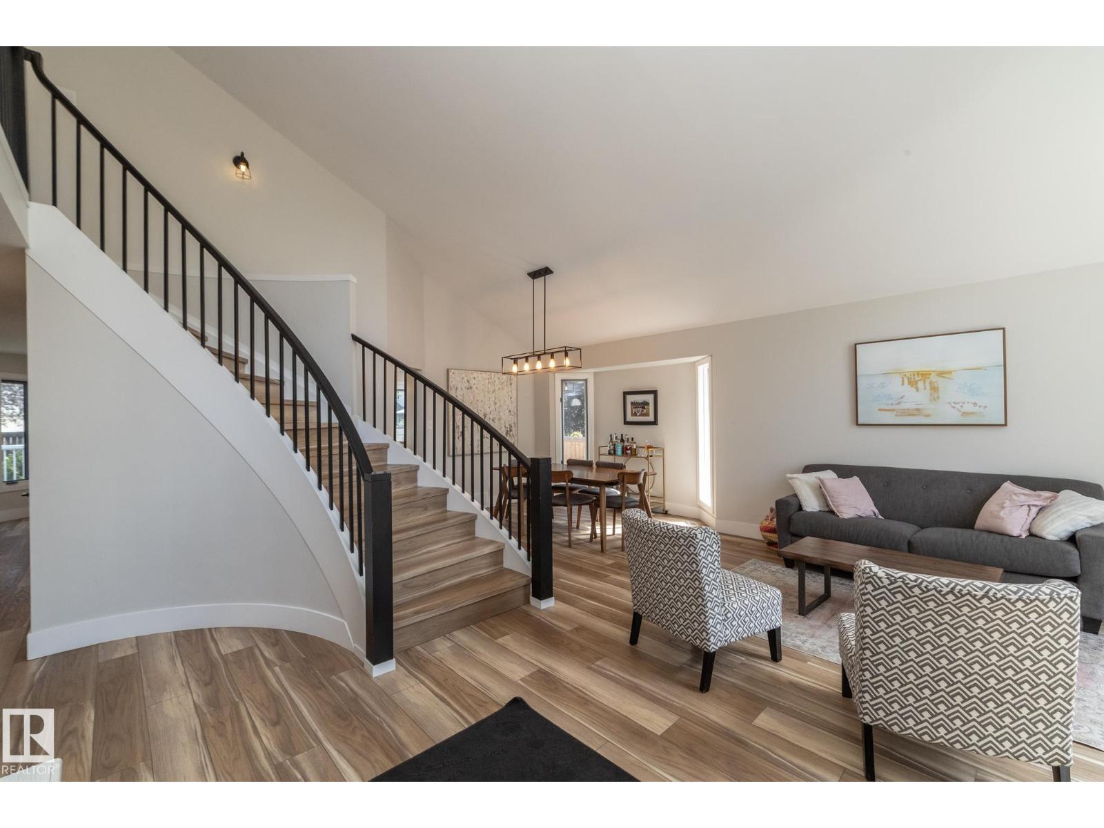 808 HEPBURN AV NW - 11