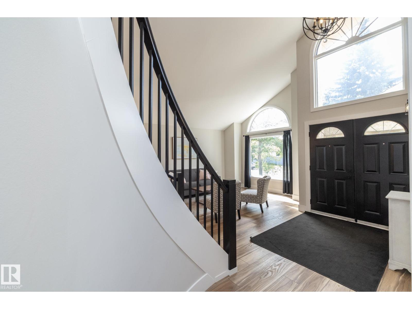 808 HEPBURN AV NW - 12