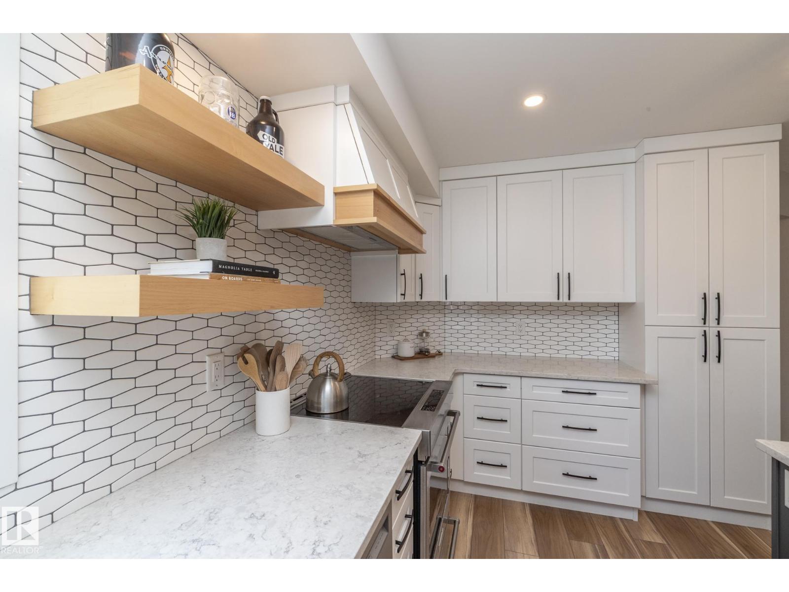 808 HEPBURN AV NW - 23