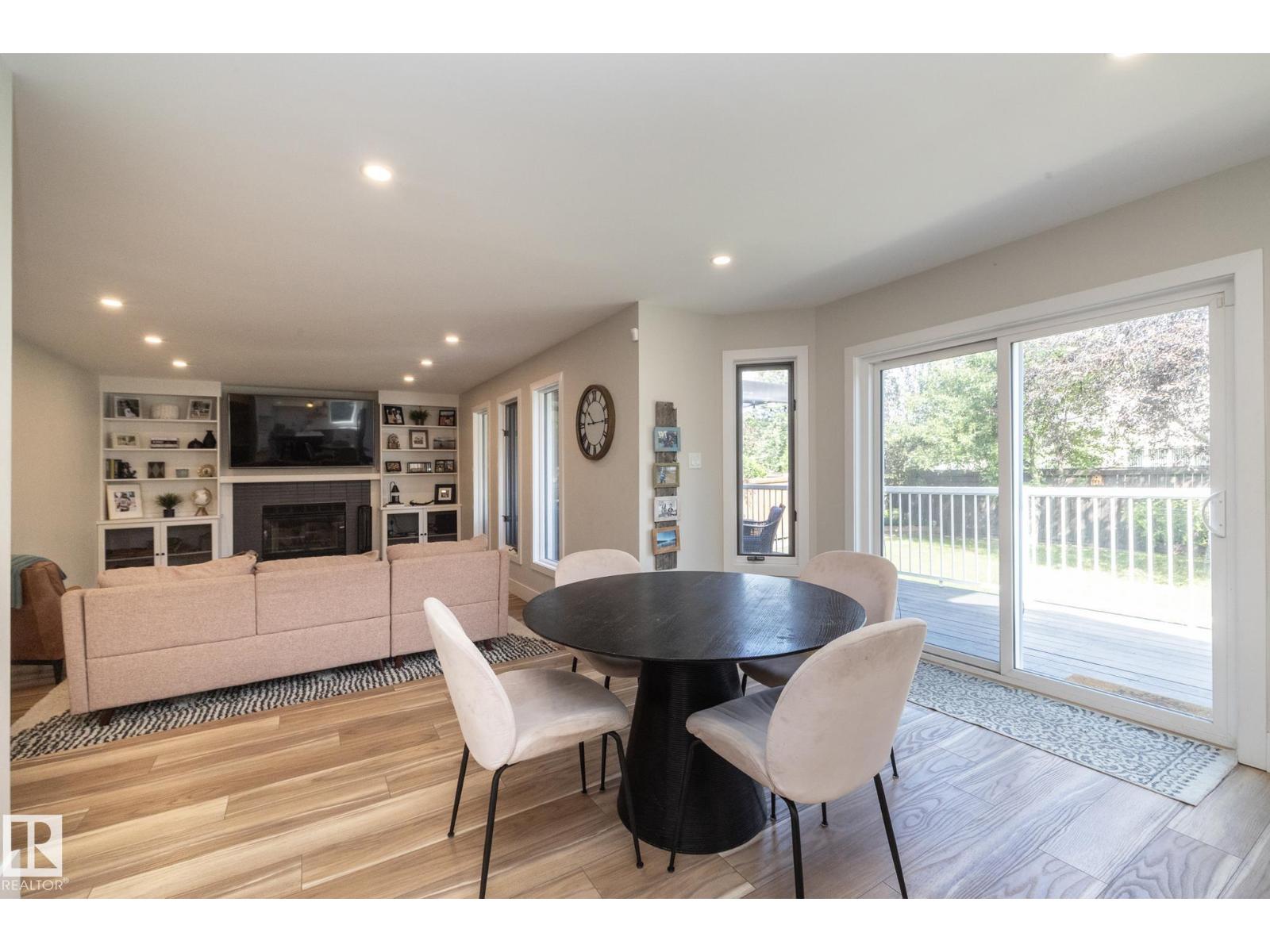 808 HEPBURN AV NW - 27