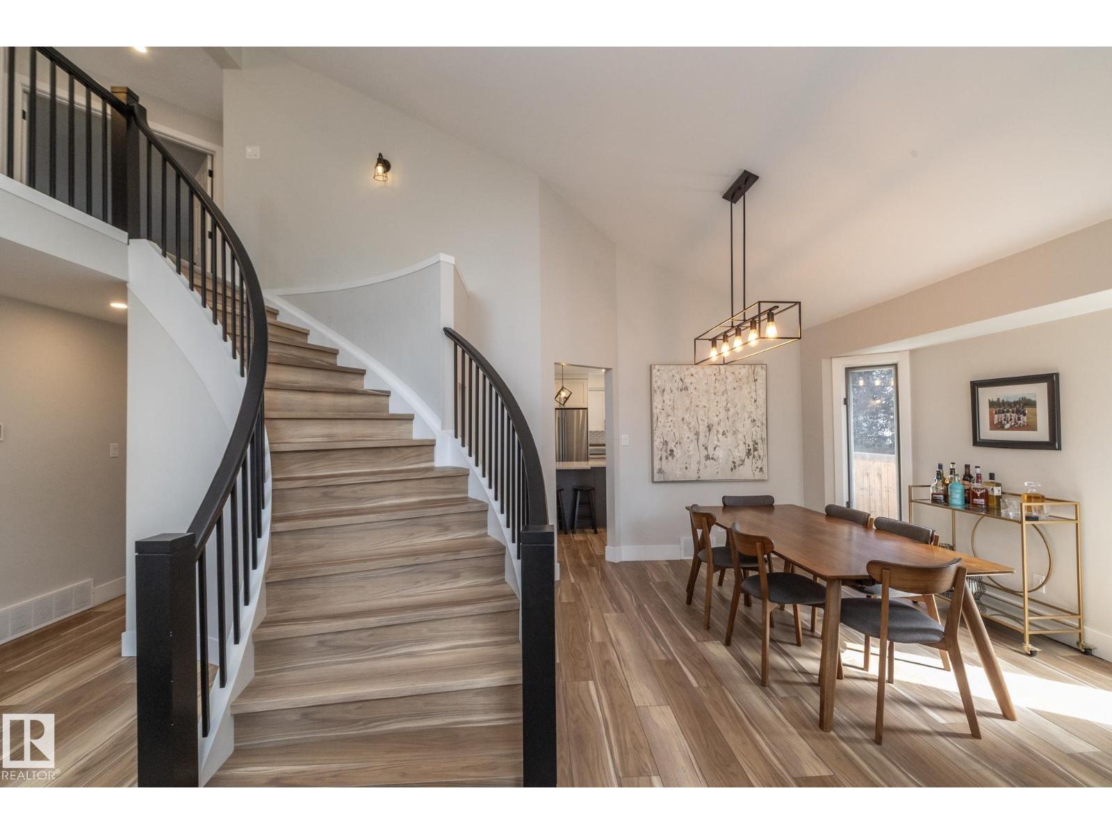 808 HEPBURN AV NW - 5
