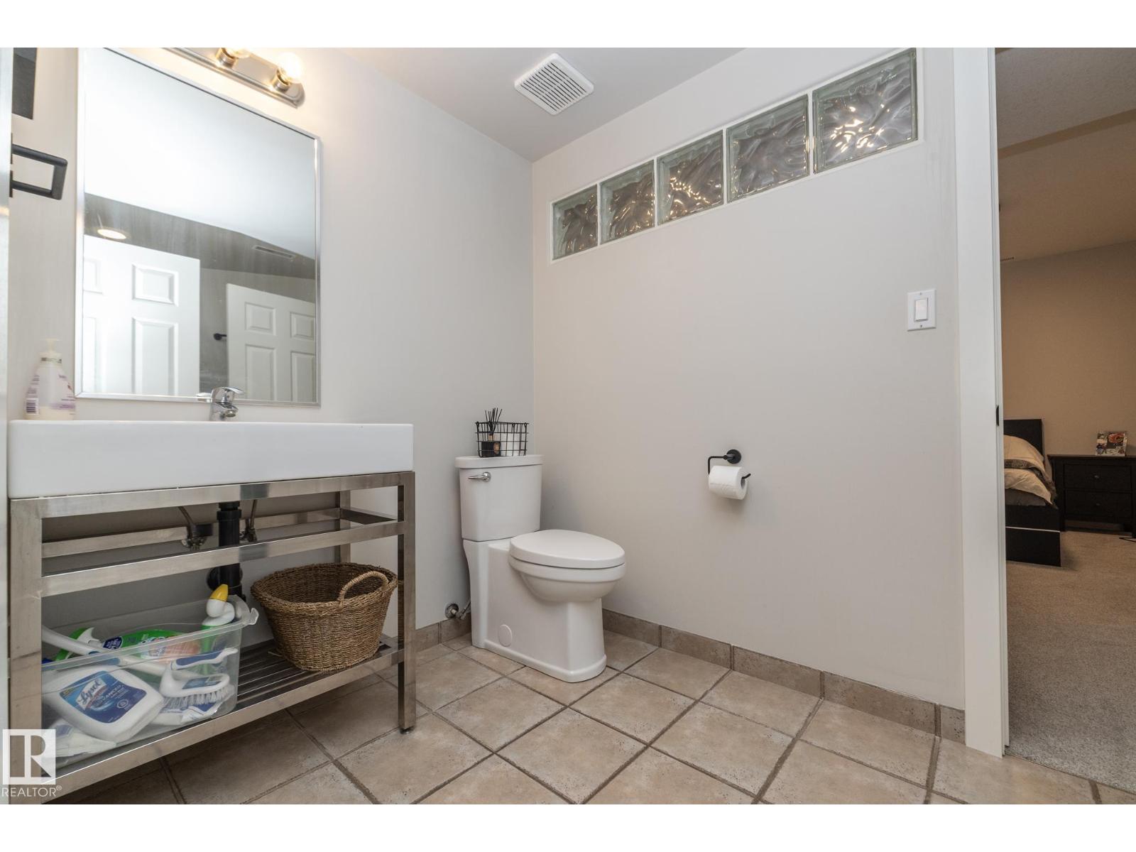 808 HEPBURN AV NW - 59