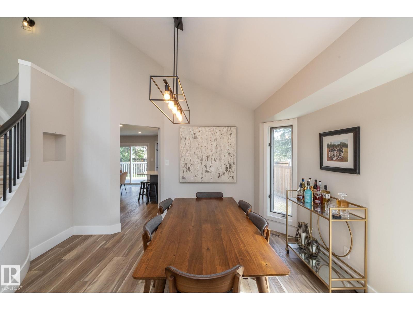 808 HEPBURN AV NW - 7