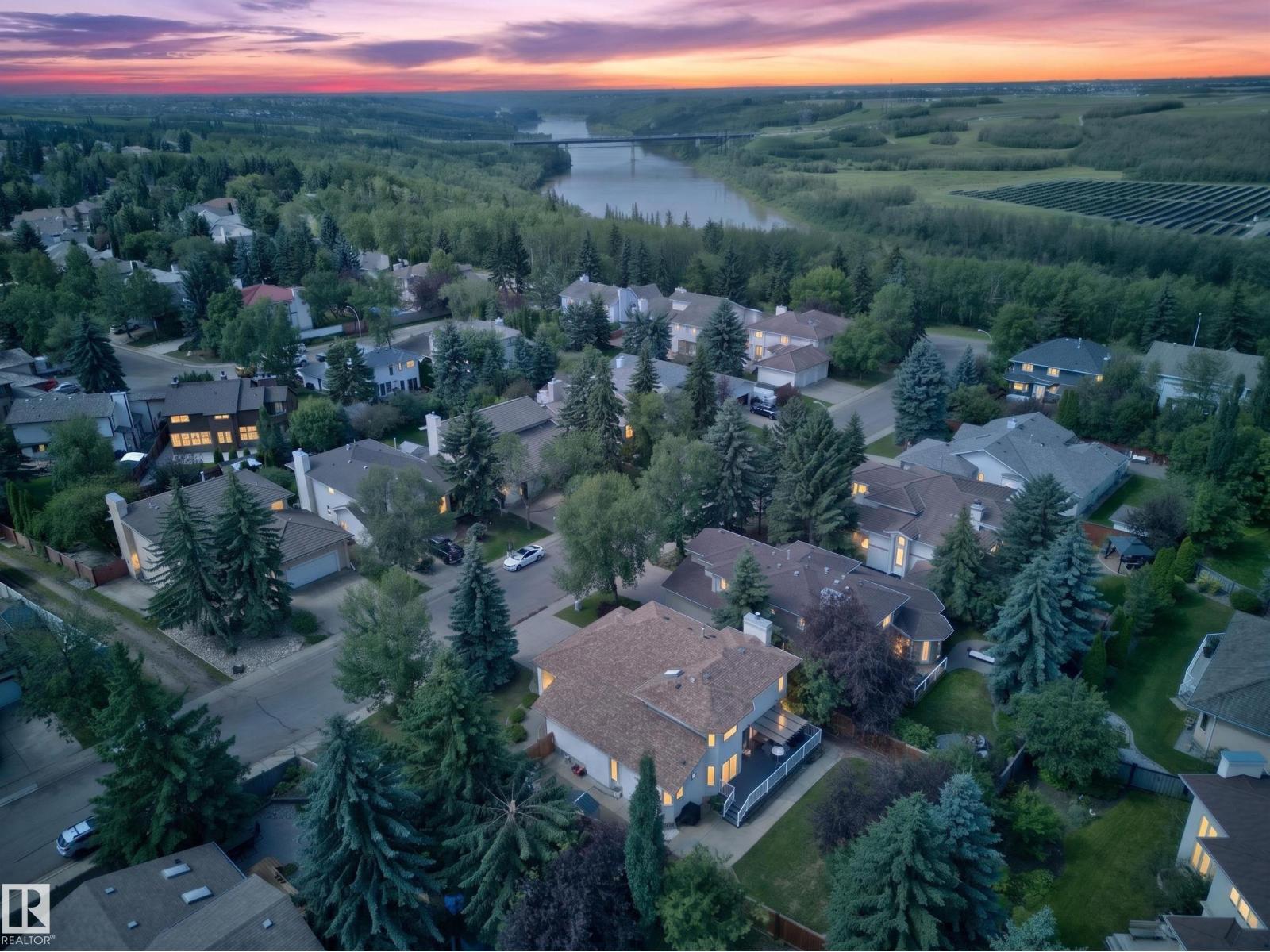 808 HEPBURN AV NW - 74