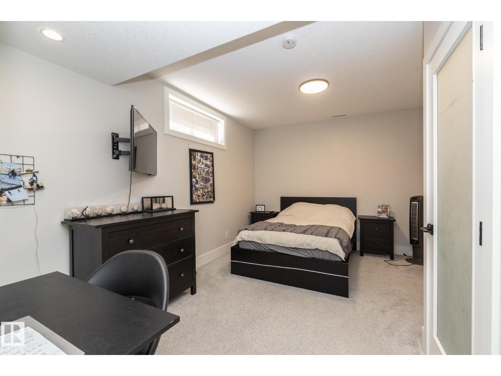 808 HEPBURN AV NW - Image 54