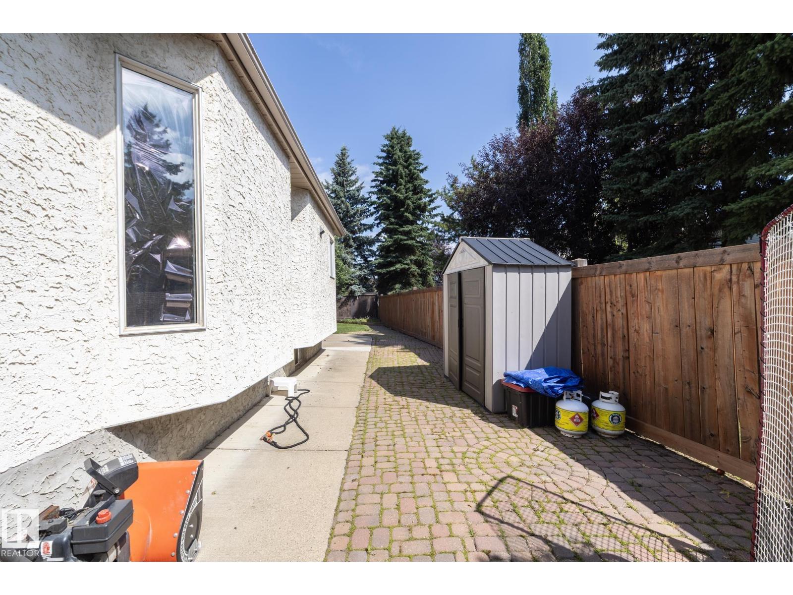 808 HEPBURN AV NW - Image 61