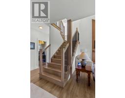 36 Middle Ledge Drive thumbnail 10