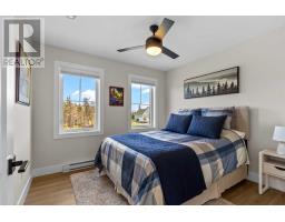 36 Middle Ledge Drive thumbnail 16
