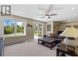 36 Middle Ledge Drive thumbnail 21