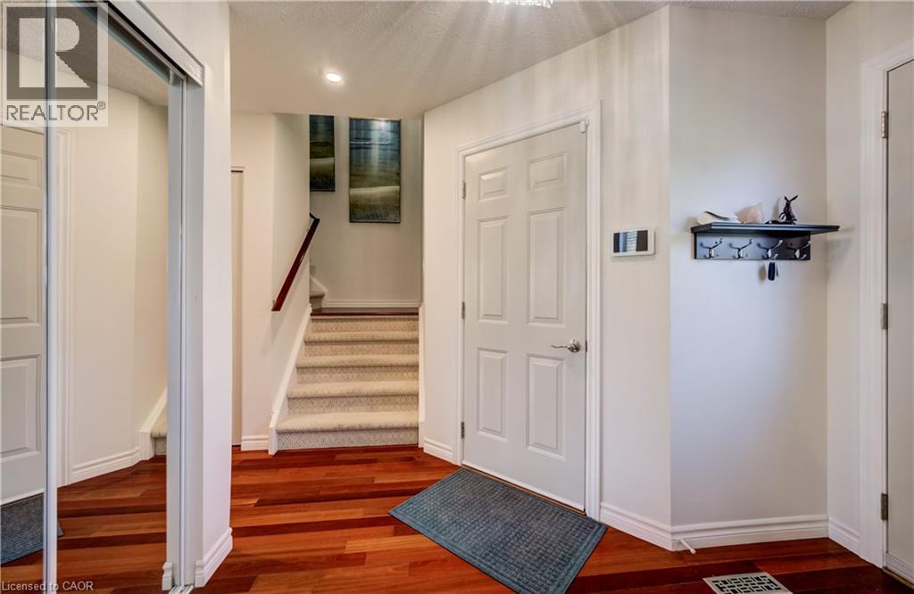 #35 375 KINGSCOURT Drive - 5