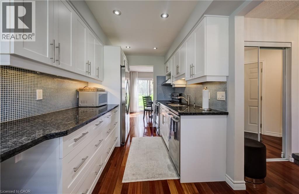 #35 375 KINGSCOURT Drive - 8
