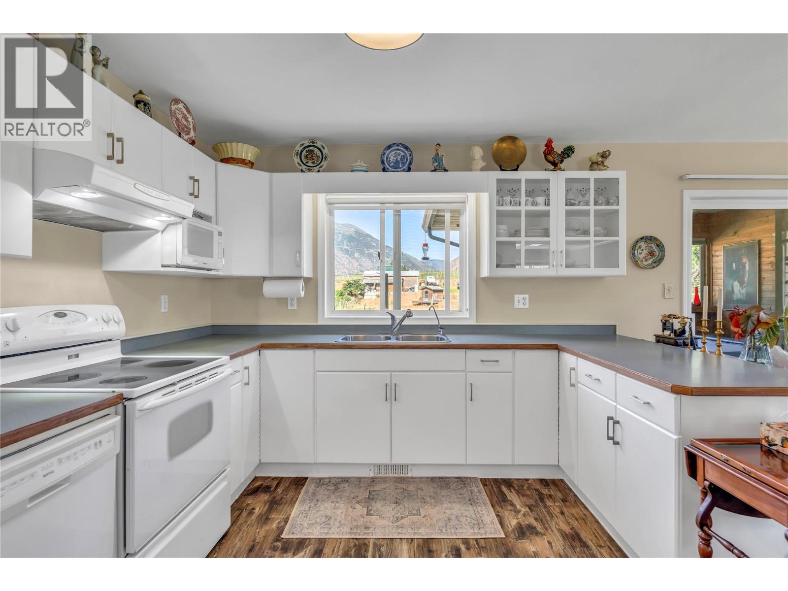 #1 522 Vansanten Road - 13