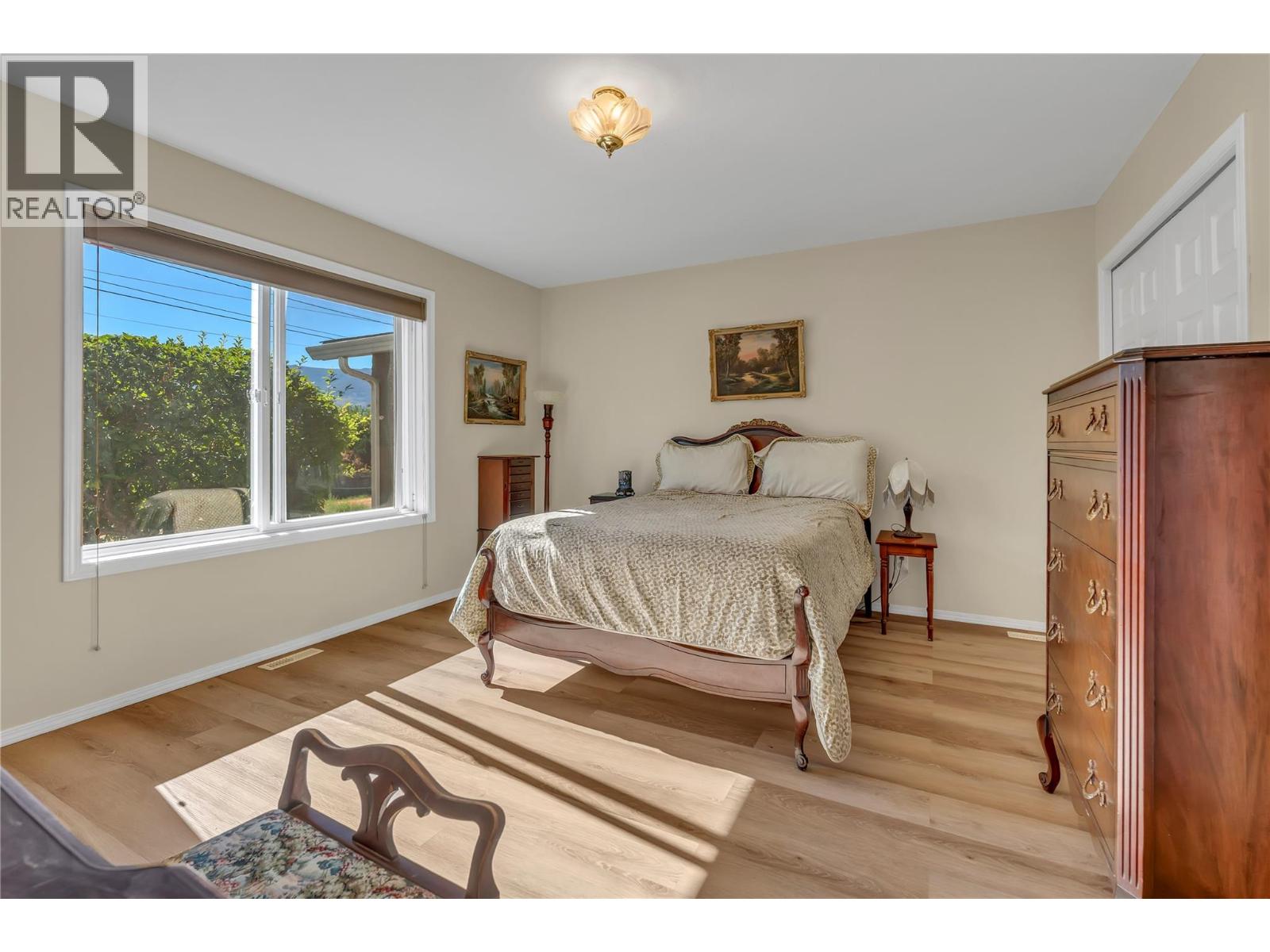 #1 522 Vansanten Road - 15