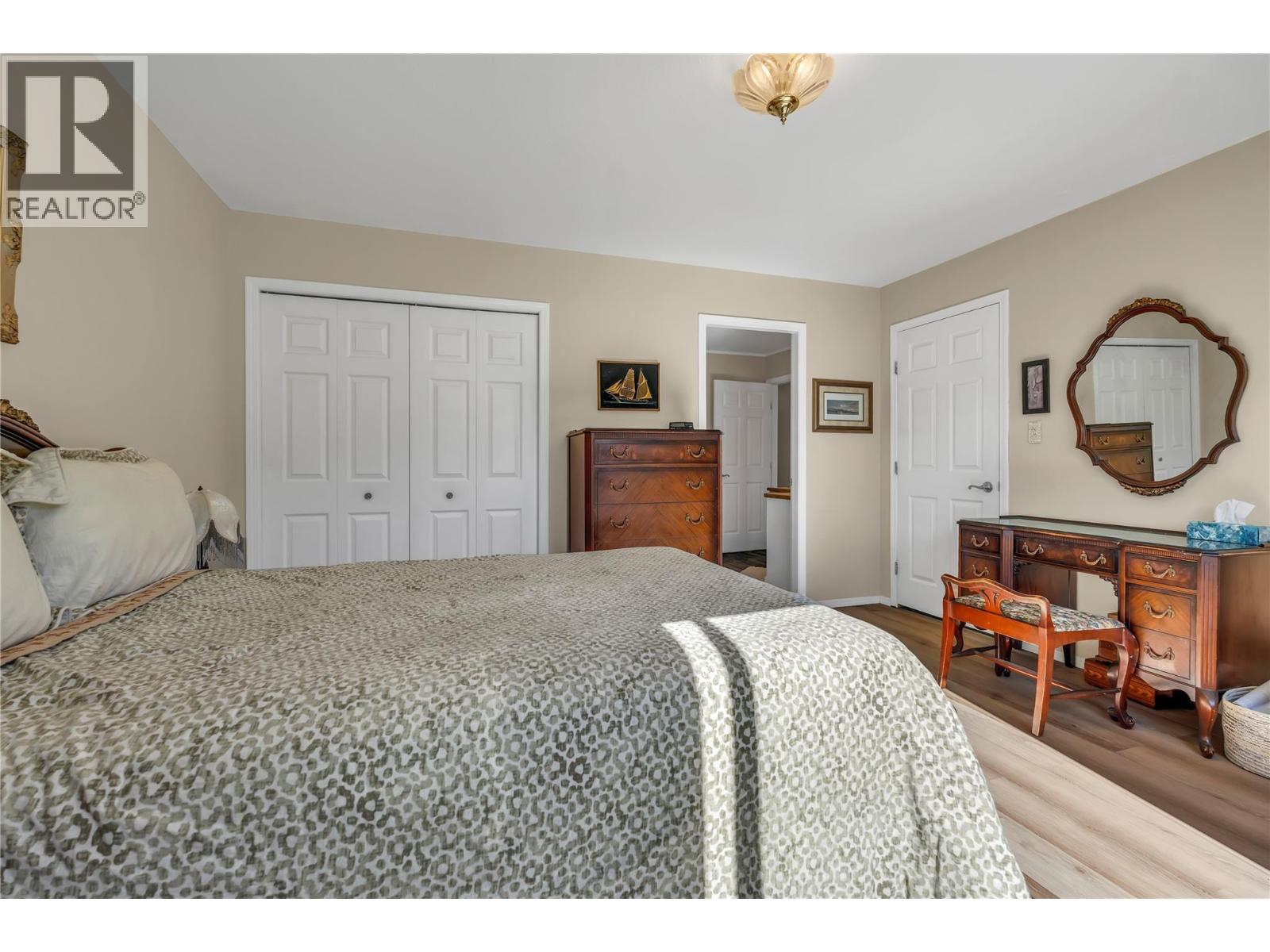 #1 522 Vansanten Road - 16