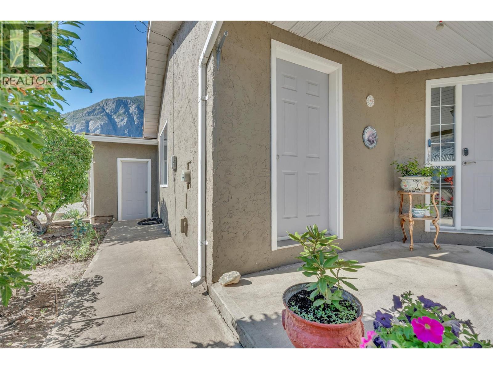 #1 522 Vansanten Road - 31