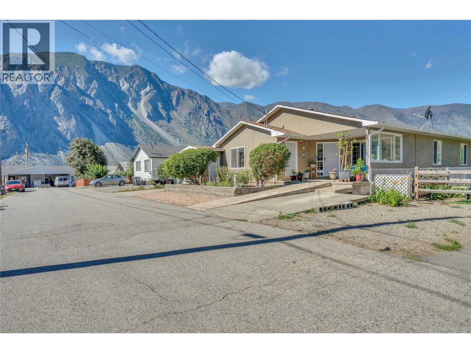 #1 522 Vansanten Road - 37