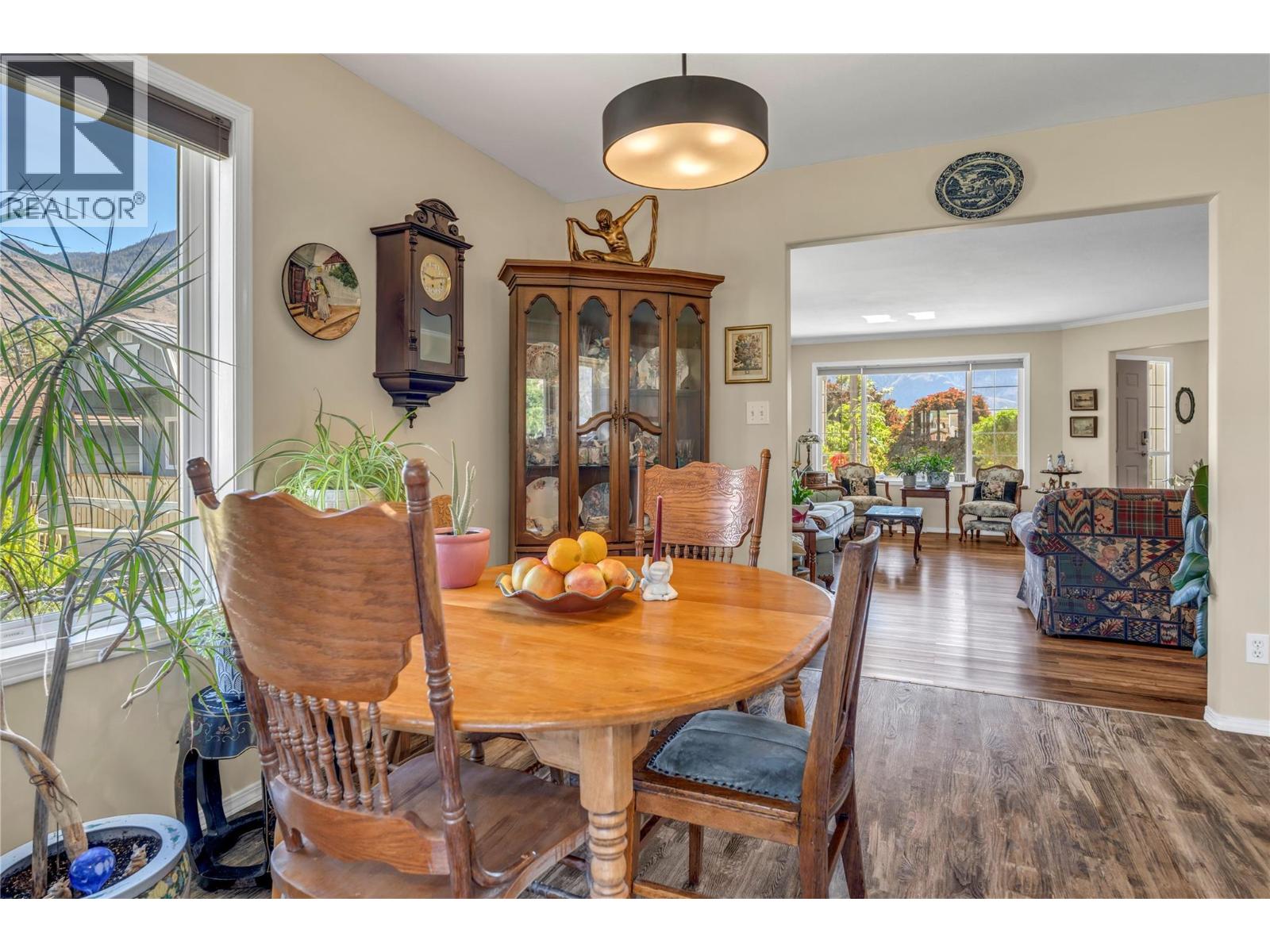 #1 522 Vansanten Road - 8