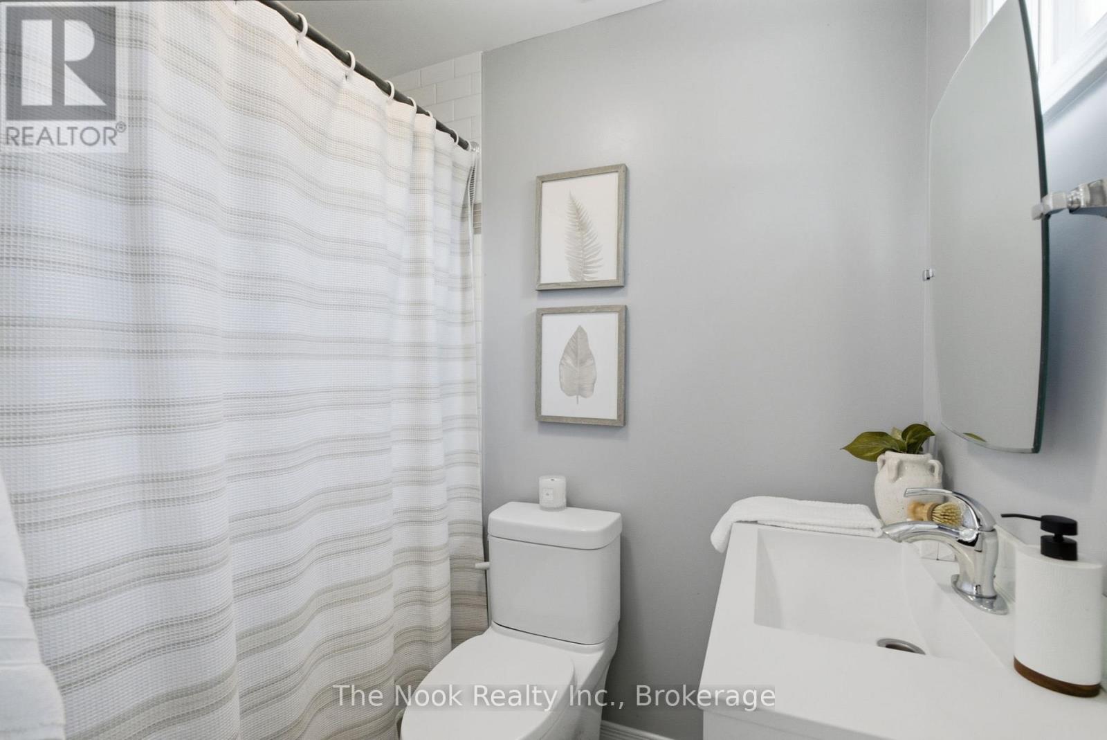 30 LAKEVIEW AVENUE - Image 17