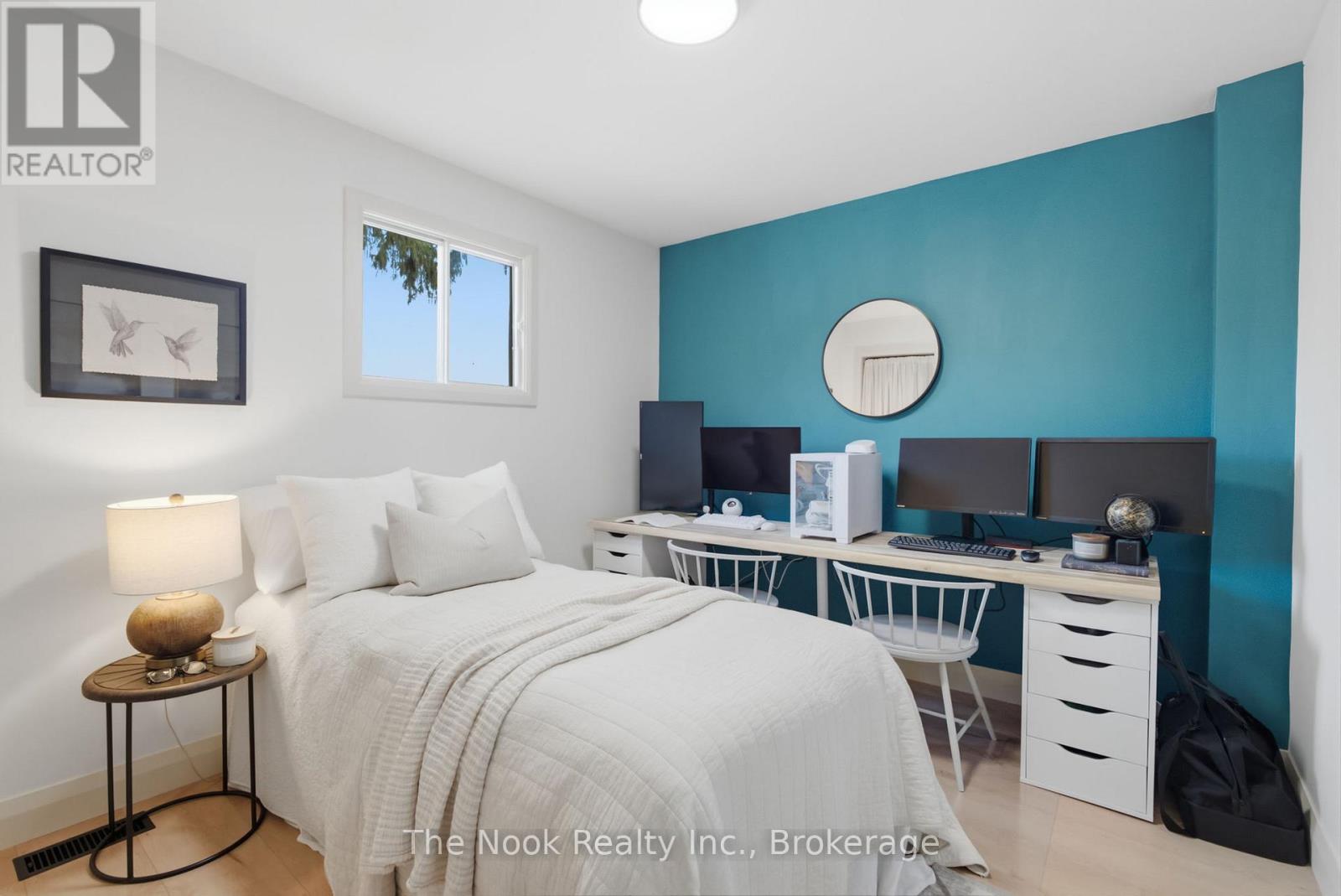 30 LAKEVIEW AVENUE - Image 23