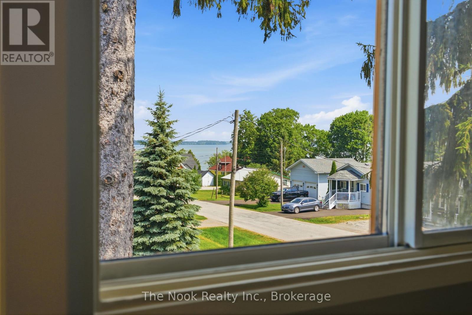 30 LAKEVIEW AVENUE - Image 24