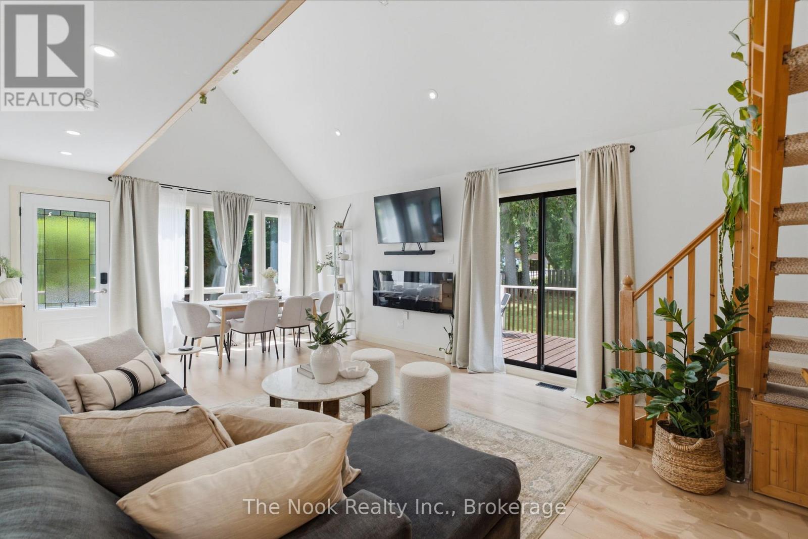 30 LAKEVIEW AVENUE - Image 7