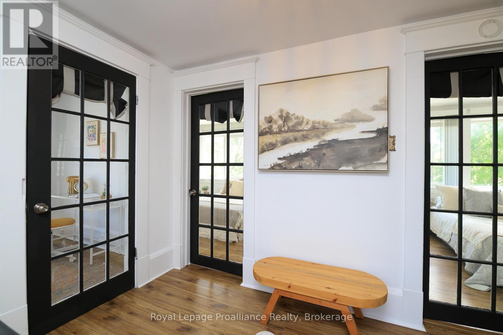 83 MOIRA STREET E - 13