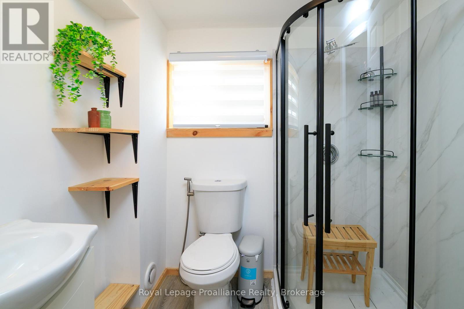 83 MOIRA STREET E - 30