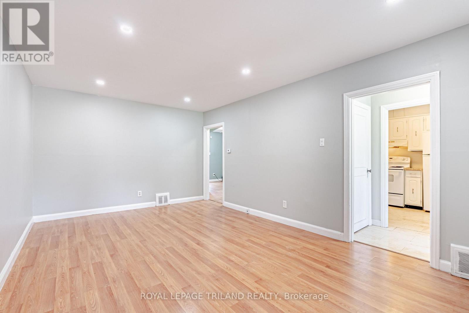 796 FLEET STREET - Image 17