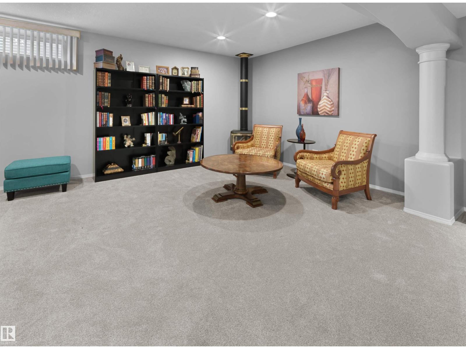 #124 215 BLACKBURN DR E SW - 22