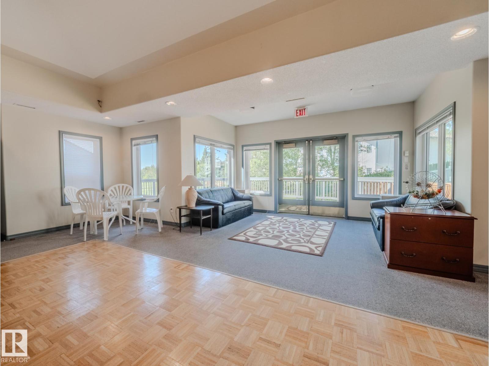 #124 215 BLACKBURN DR E SW - 37