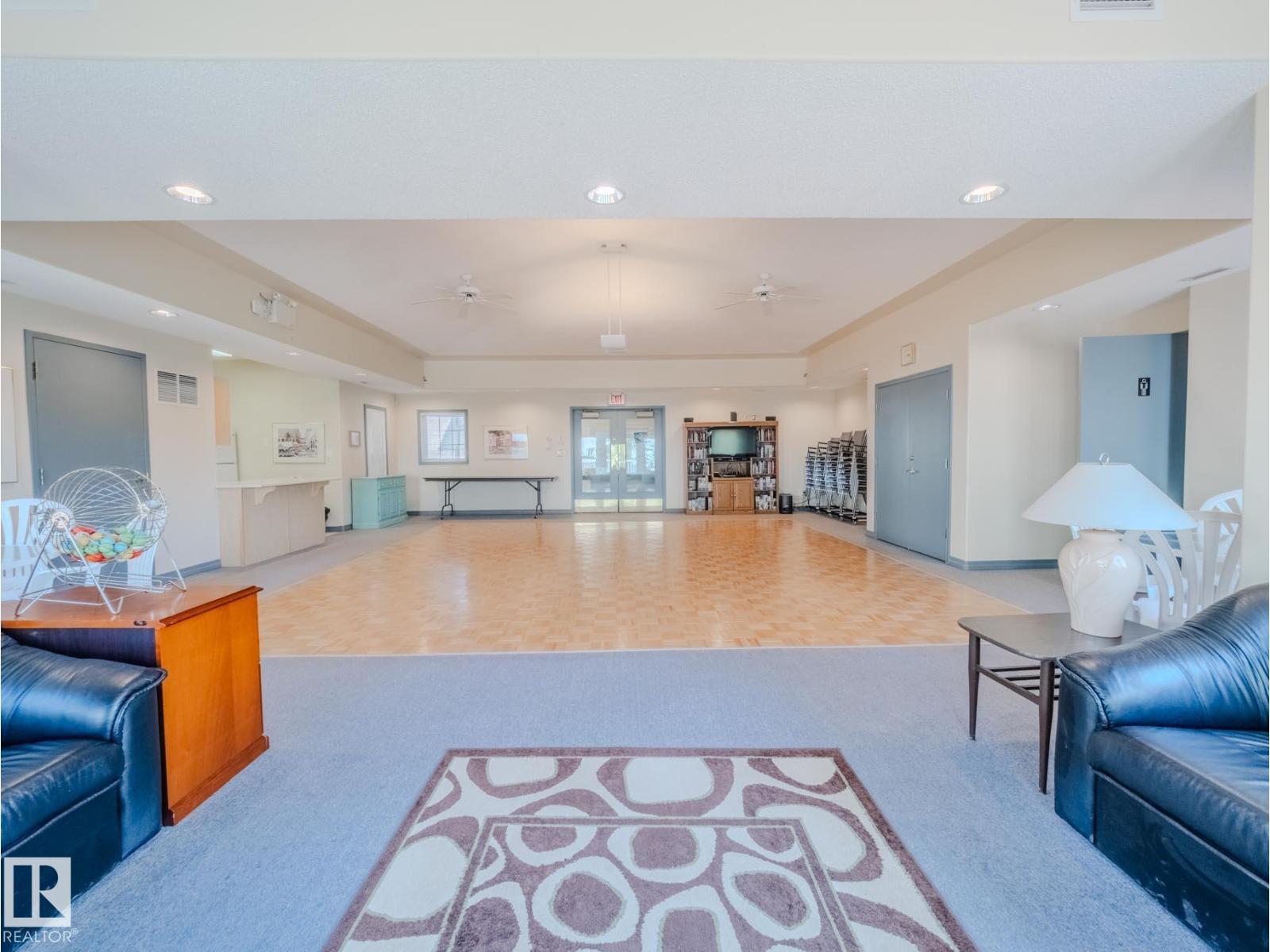 #124 215 BLACKBURN DR E SW - 36