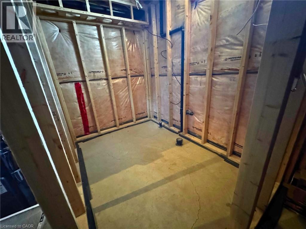 11 KEITH Crescent - 23