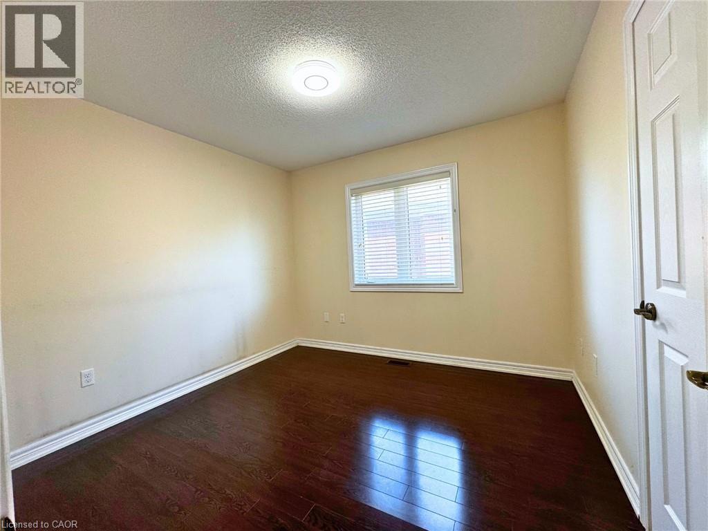 11 KEITH Crescent - 18
