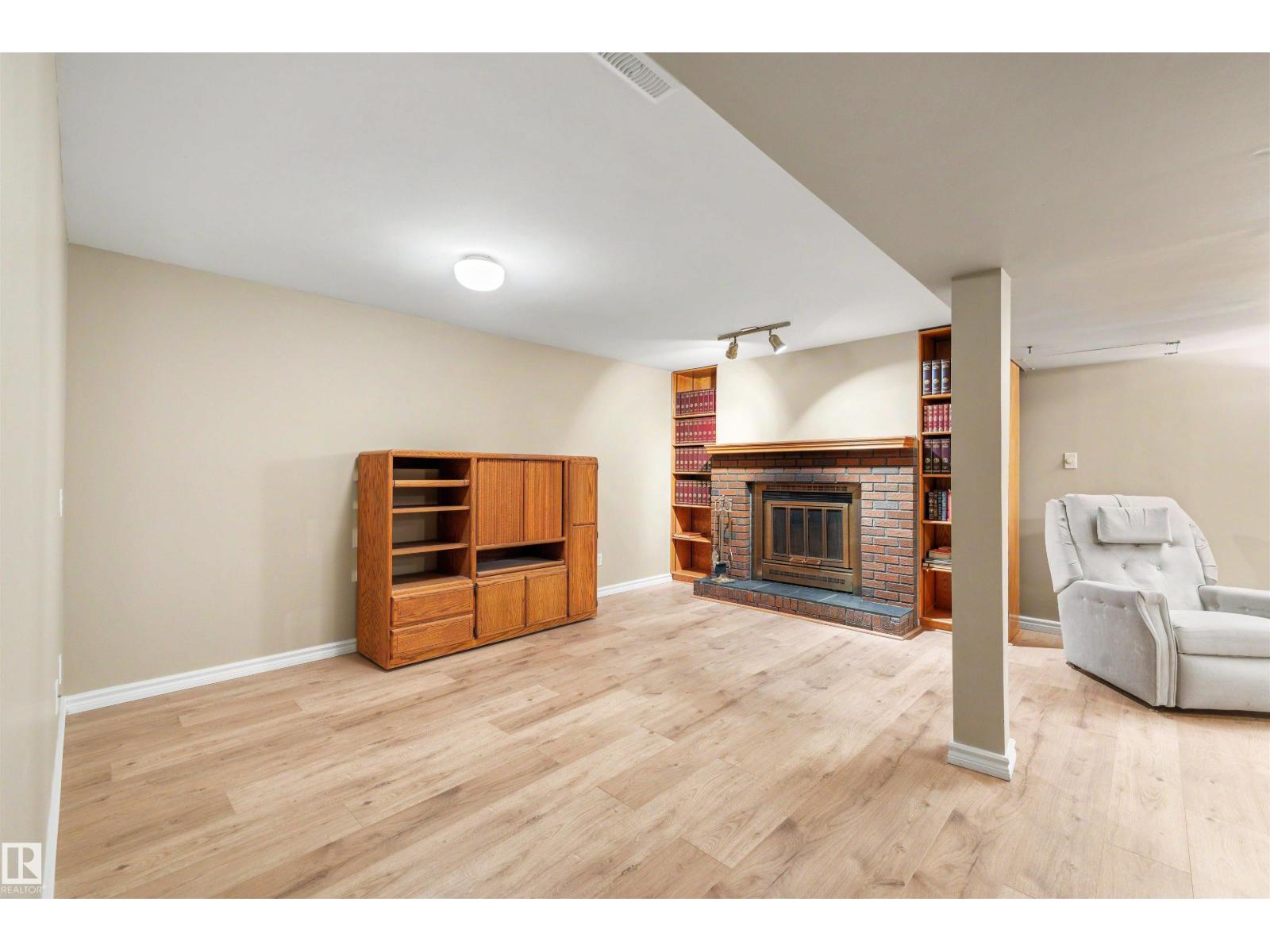 15310 108 AV NW - 48