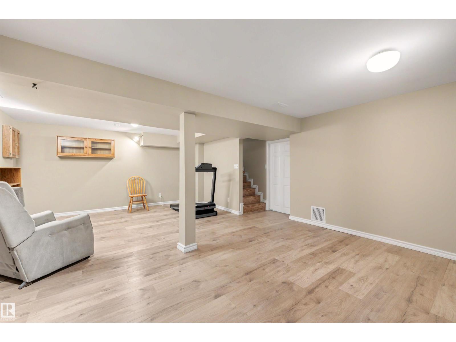 15310 108 AV NW - 47