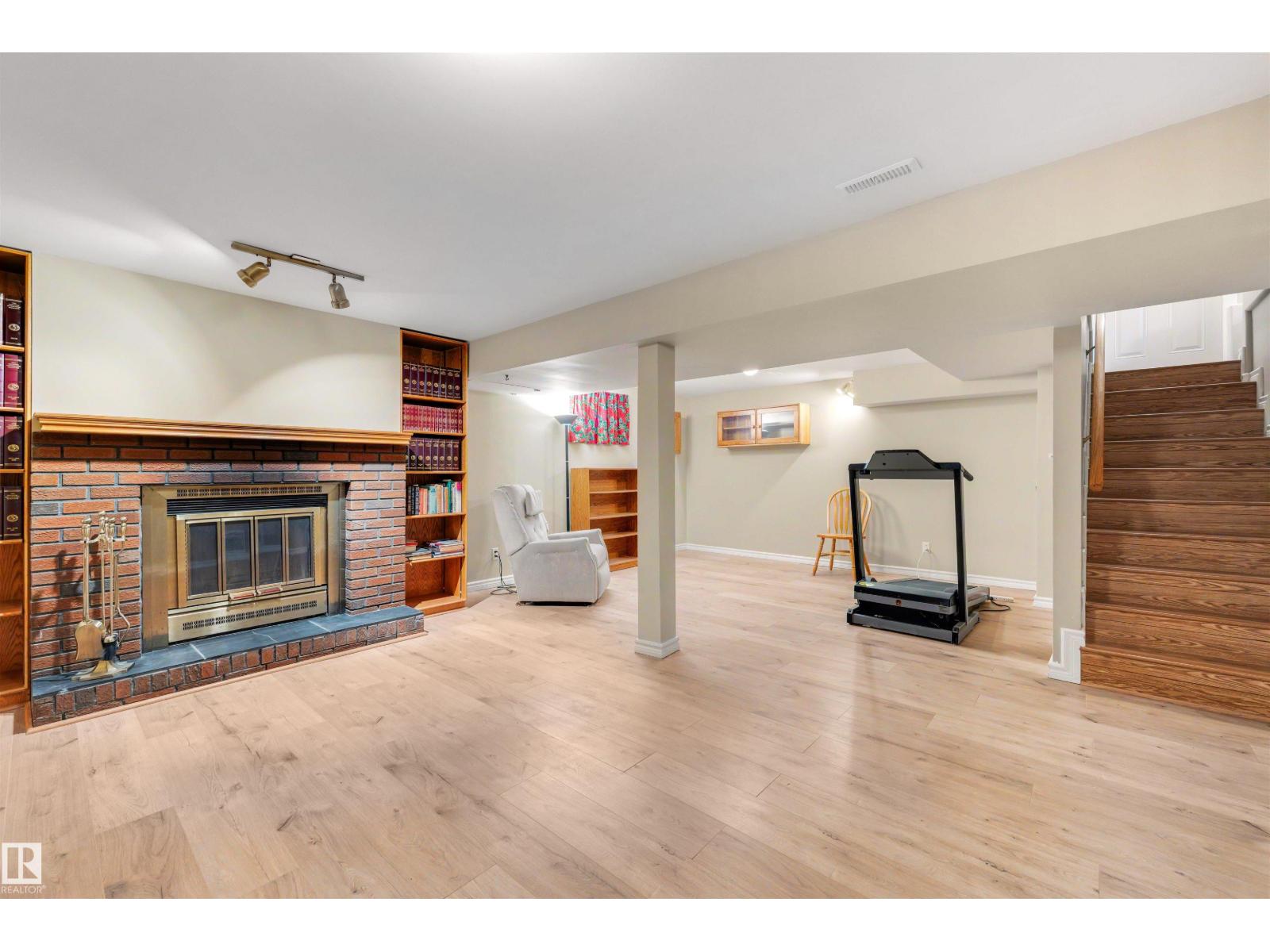 15310 108 AV NW - 43